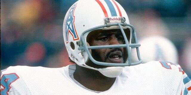 Earl Campbell #34 of the Houston Oilers looks on during an NFL Football game circa 1978. Campbell played for the Oilers from 1978-84. (Photo by Focus on Sport/Getty Images)